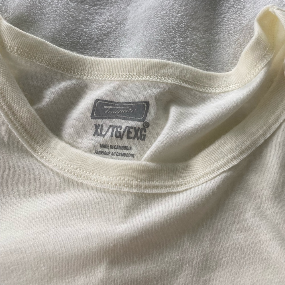 American Eagle crop shirt in light yellow